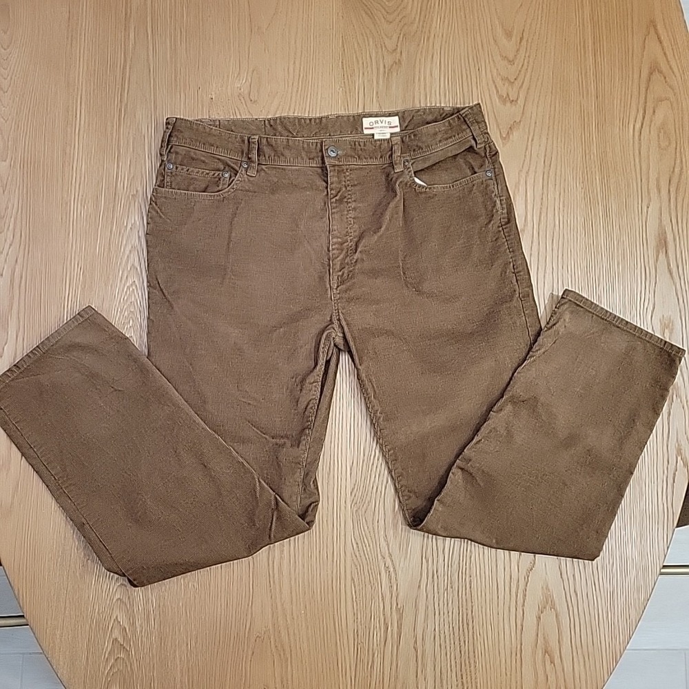 Orvis Corduroy Pants Men's‎ Size 42x32 Brown Flat Front Straight Leg Five Pocket